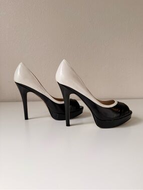 Never Worn new Retro chic heels